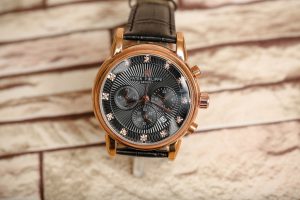 Copper Gold Brand Watch with Black Dial and Strap  אריה גולדין - עובדות מעניינות על שעונים.