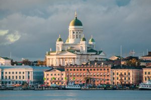 white concrete mosque near body of water - TOMER LEVI FOREX, TOMER LEVI optionXO, TOMER LEVI Wmoption, Tomer Levi PrimeCFD, 