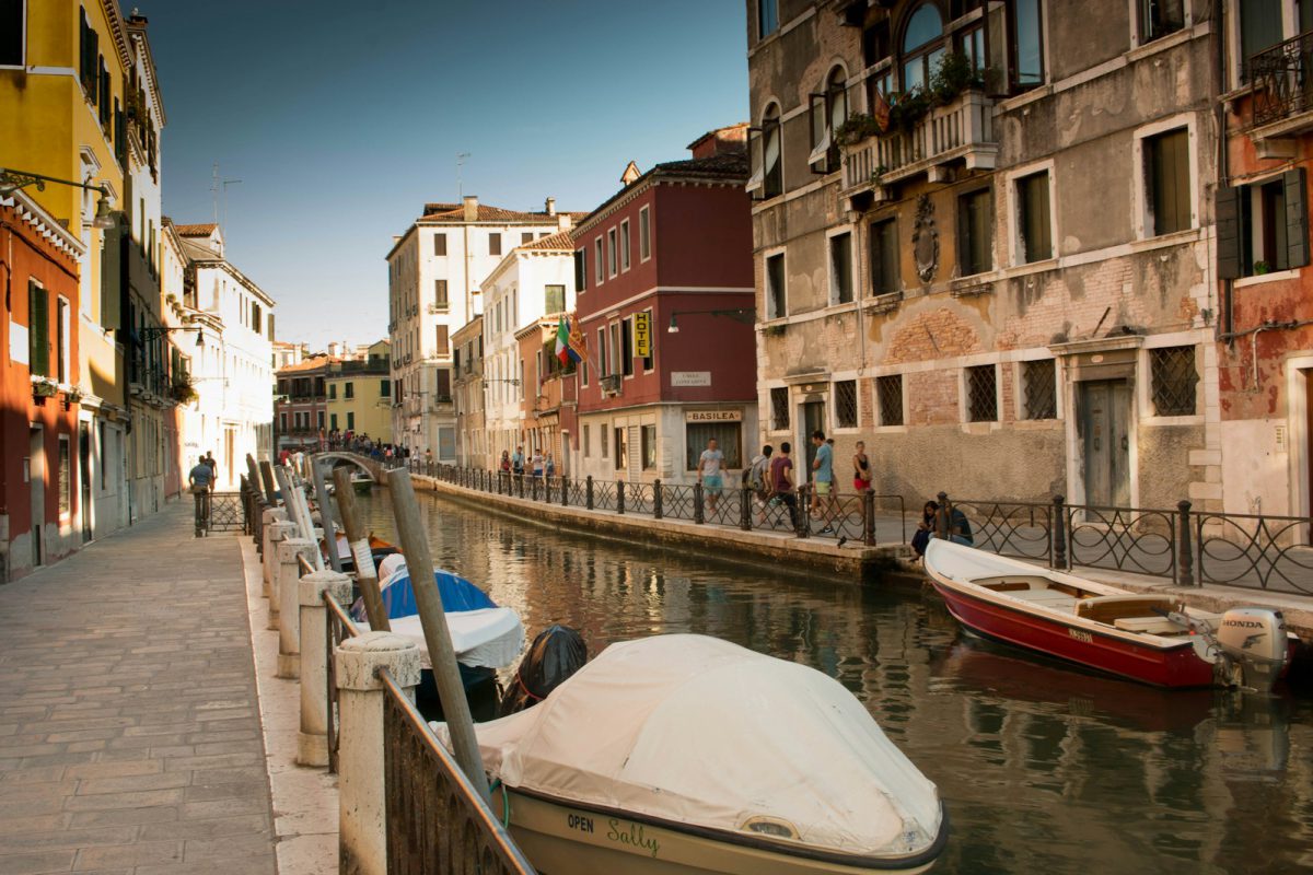 George Warwar – The Best Hotels in Venice